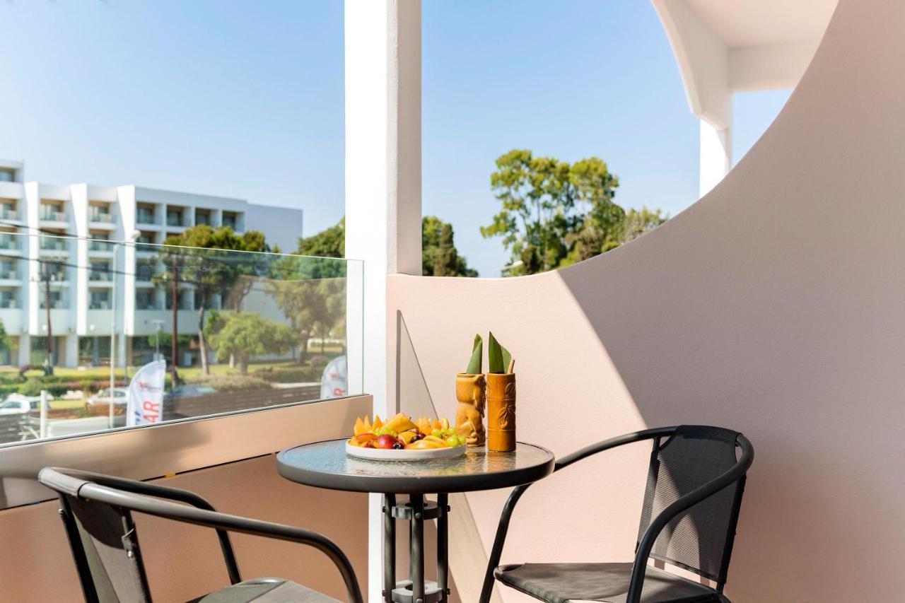 Megusta Suites เธโอโลกอส ภายนอก รูปภาพ